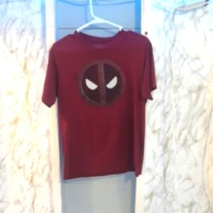 Marvel shirt,Medium,maroon with deadpool on it